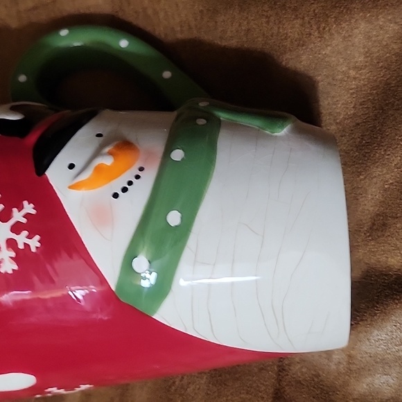 VINTAGE Pair of Red Ceramic Snowman Mugs by "TII Collections", 13 oz - Picture 9 of 10